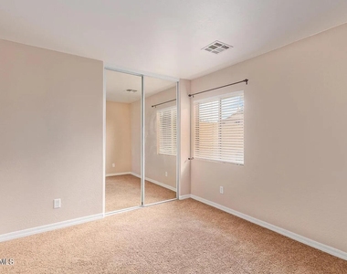 1470 S 227th Avenue - Photo Thumbnail 15