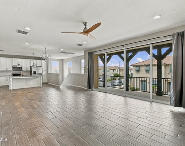 4123 E Toledo Street - Photo Thumbnail 17
