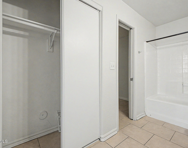 3126 N 68th Street - Photo Thumbnail 17