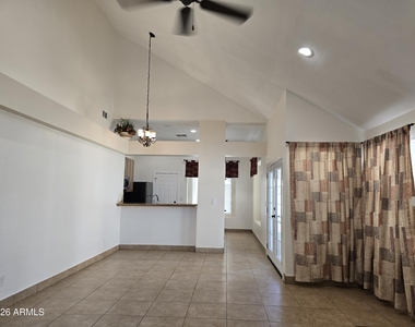 1838 E Secretariat Drive - Photo Thumbnail 4