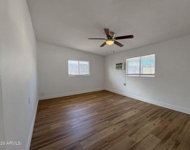 936 E Flint Street - Photo Thumbnail 15