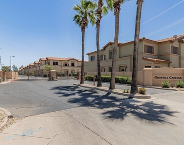 805 S Sycamore -- - Photo Thumbnail 12