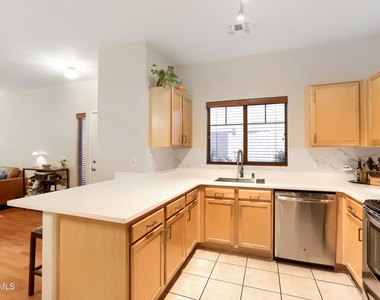 805 S Sycamore -- - Photo Thumbnail 4