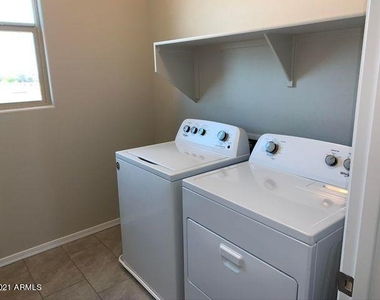 2832 S Lynch -- - Photo Thumbnail 12