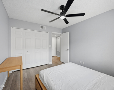 1905 E University Drive - Photo Thumbnail 12