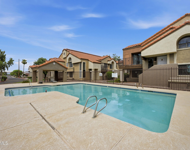 1905 E University Drive - Photo Thumbnail 23