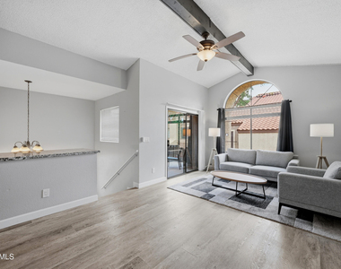 1905 E University Drive - Photo Thumbnail 3