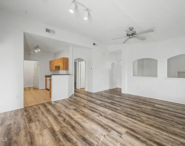 14250 W Wigwam Boulevard - Photo Thumbnail 3