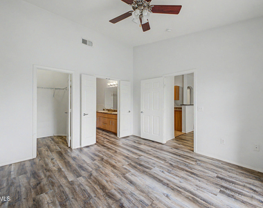 14250 W Wigwam Boulevard - Photo Thumbnail 10