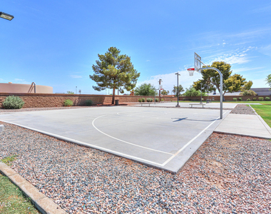 45542 W Guilder Avenue - Photo Thumbnail 31
