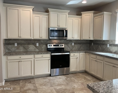 1054 S Agnes Lane - Photo Thumbnail 2