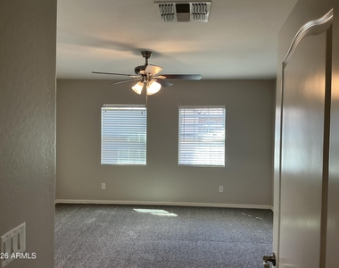 1054 S Agnes Lane - Photo Thumbnail 4