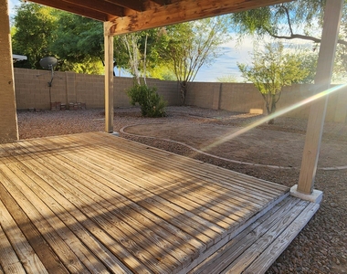 10126 N 116th Lane - Photo Thumbnail 3