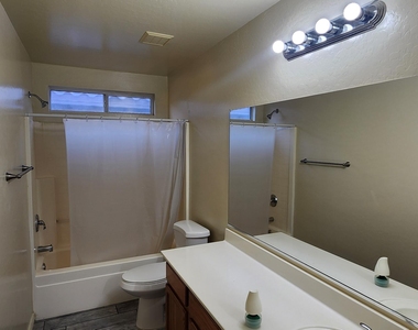 10126 N 116th Lane - Photo Thumbnail 19