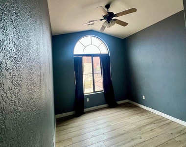 6730 E Preston Street - Photo Thumbnail 15