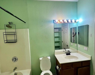 6730 E Preston Street - Photo Thumbnail 11