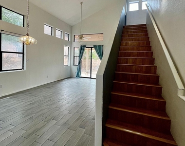6730 E Preston Street - Photo Thumbnail 5