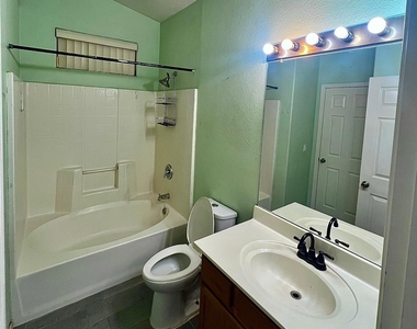 6730 E Preston Street - Photo Thumbnail 10