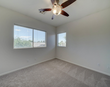 6410 E Carolina Drive - Photo Thumbnail 19