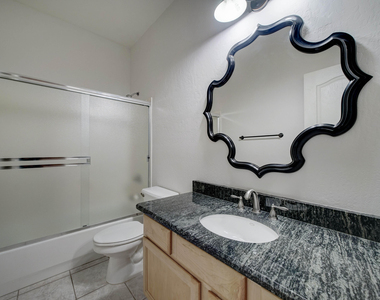 6410 E Carolina Drive - Photo Thumbnail 23