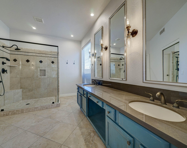 6410 E Carolina Drive - Photo Thumbnail 13