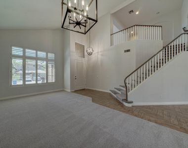 6410 E Carolina Drive - Photo Thumbnail 3