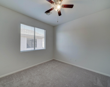 6410 E Carolina Drive - Photo Thumbnail 21