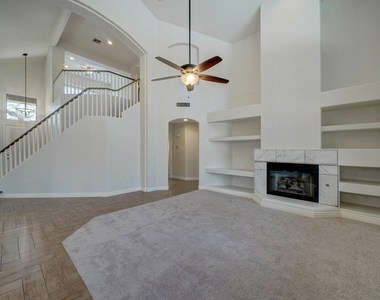 6410 E Carolina Drive - Photo Thumbnail 6