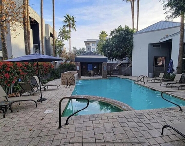 3633 N 3rd Avenue - Photo Thumbnail 36