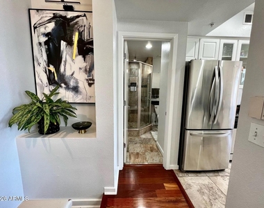 3633 N 3rd Avenue - Photo Thumbnail 4
