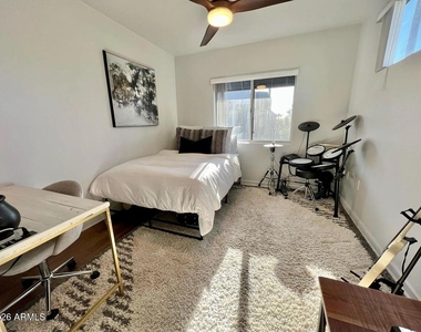 3633 N 3rd Avenue - Photo Thumbnail 7