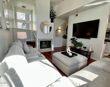 3633 N 3rd Avenue - Photo Thumbnail 26