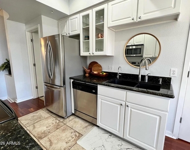 3633 N 3rd Avenue - Photo Thumbnail 19