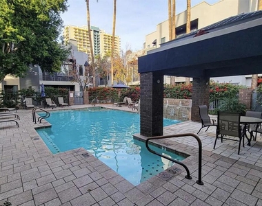 3633 N 3rd Avenue - Photo Thumbnail 34