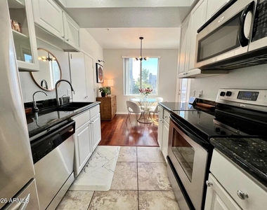 3633 N 3rd Avenue - Photo Thumbnail 23