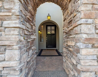 28990 N White Feather Lane - Photo Thumbnail 6