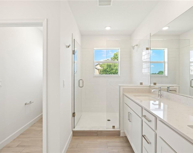 22851 Hillgard Avenue - Photo Thumbnail 6