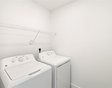 22851 Hillgard Avenue - Photo Thumbnail 11