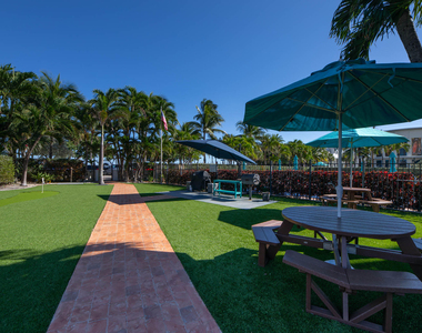 305 N Pompano Beach Boulevard - Photo Thumbnail 40