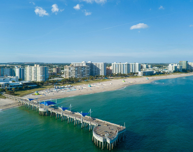 305 N Pompano Beach Boulevard - Photo Thumbnail 33
