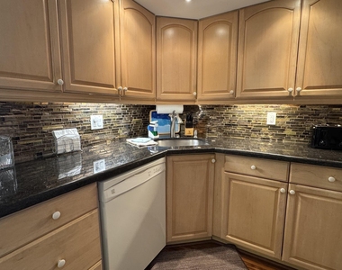 305 N Pompano Beach Boulevard - Photo Thumbnail 3