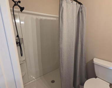 5385 Lakefront Boulevard - Photo Thumbnail 15