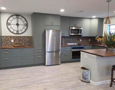 5385 Lakefront Boulevard - Photo Thumbnail 4