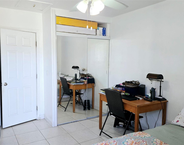 2213 Lincoln Street - Photo Thumbnail 6