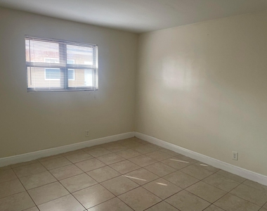 2830 Avenue S - Photo Thumbnail 1