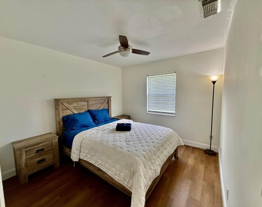 1757 Sw Gemini Lane - Photo Thumbnail 12
