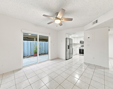 2217 W 69th Street - Photo Thumbnail 3