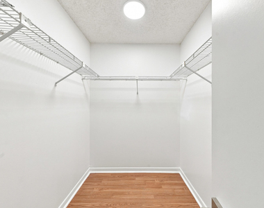2217 W 69th Street - Photo Thumbnail 13