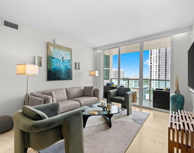 350 Se 2nd Street - Photo Thumbnail 1