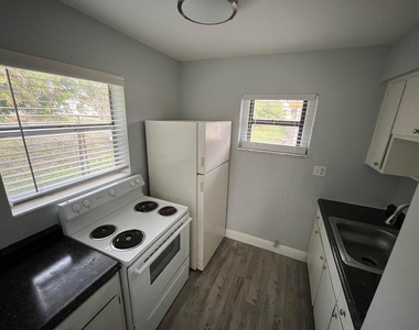 1150 W Blue Heron Boulevard - Photo Thumbnail 4